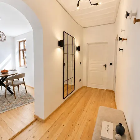 Apartment Tarnovia Boutique Apartment- In The Old Town Of Weliko Tarnowo